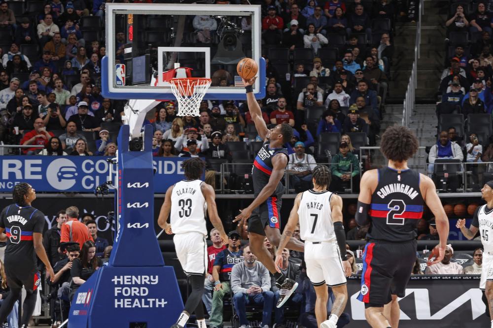 推向了另一 推向了另一