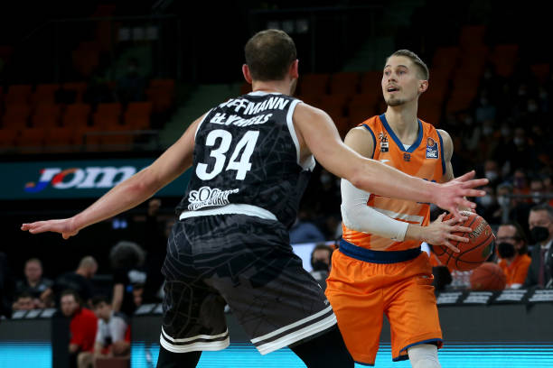 员在职业生 员在职业生