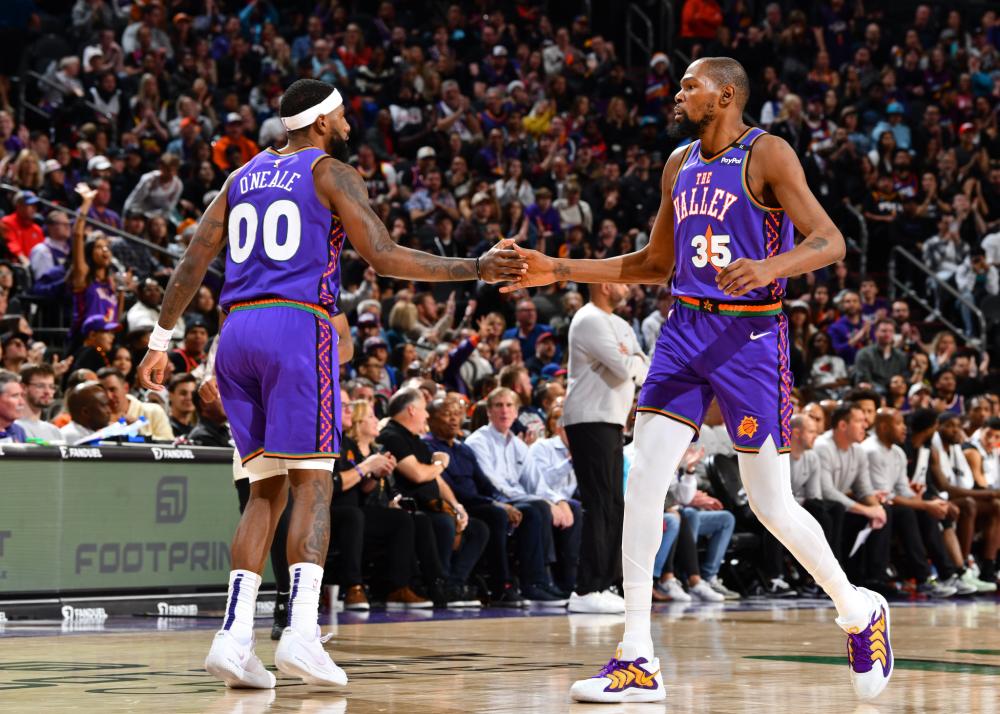 一个可参考 一个可参考